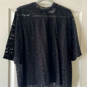 Black lay short sleeve blouse